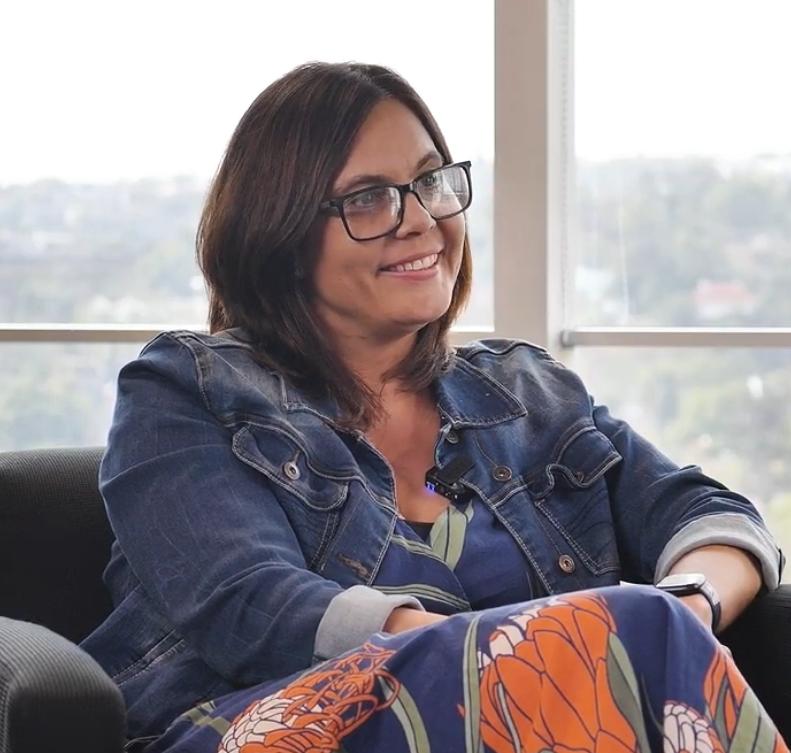 Ms Nickey Janse van Rensburg